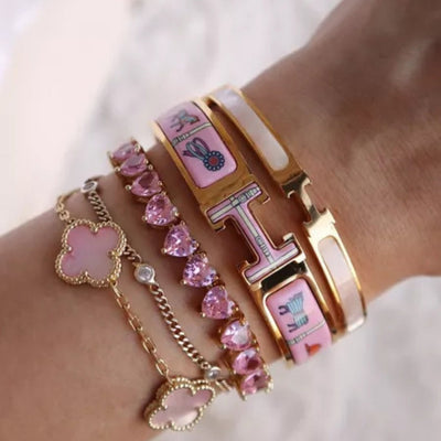 Rose Heartline aproce
